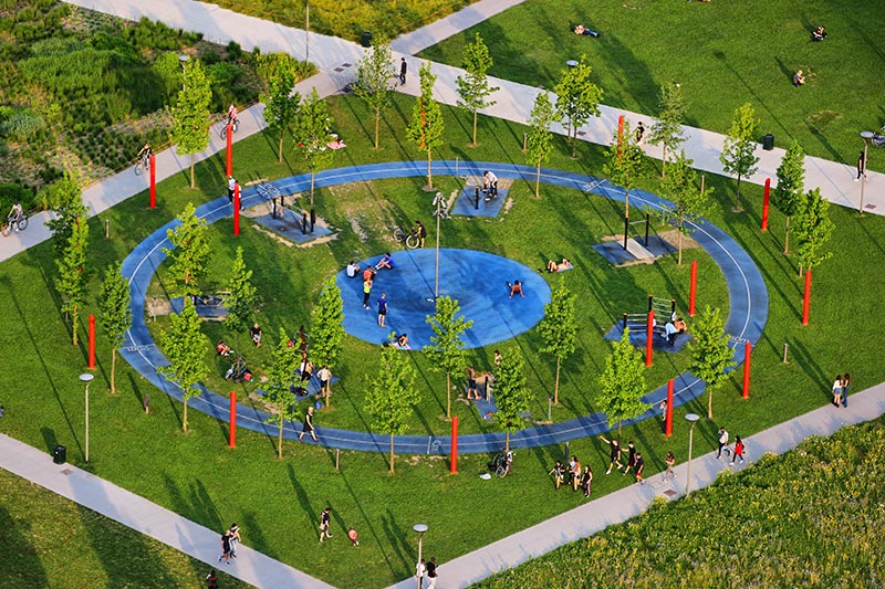 Milan: a human way to experience spaces